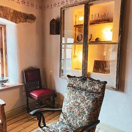 Simanis Boutique